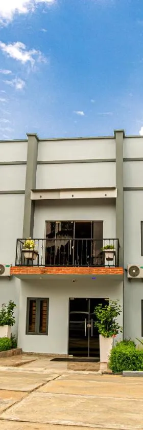 Fragrance Apartments and Suites，位于伊巴丹的酒店