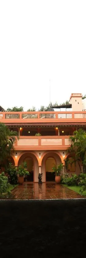 Mango Hill La Serene Puducherry，位于Pūrnānkuppam的酒店