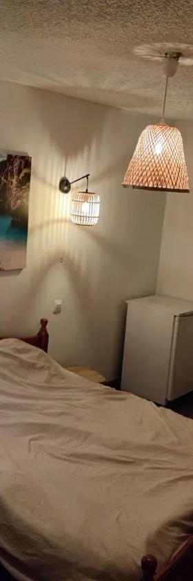 Grande Chambre Cosy avec Salle de Bain Privative，位于Lassigny的酒店