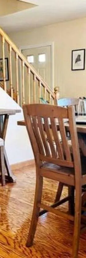 Spacious Country Home, Hot Tub, Fire Pit, Deck，位于Sidney的酒店
