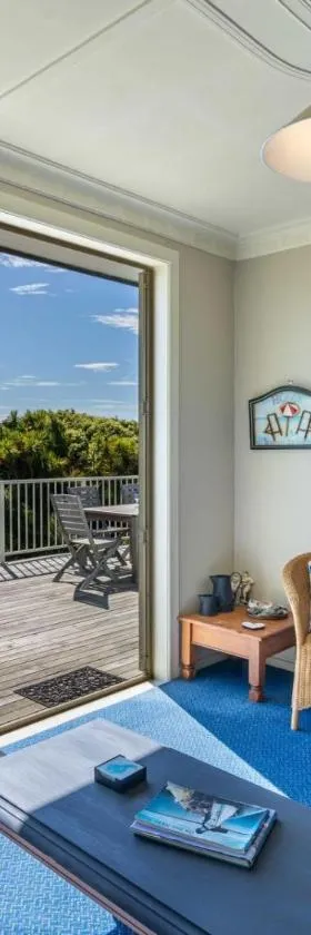 Beachhouse View，位于Riverton的酒店