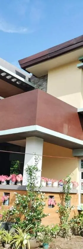 The Brown House in Santa Ana，位于Santa Ana的酒店