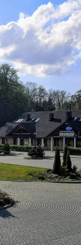 Dworek Hołny，位于Hołny Mejera的酒店
