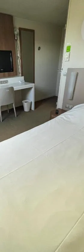 南敦刻尔克  - 龙海滩钟楼酒店，位于洛翁普拉日的酒店