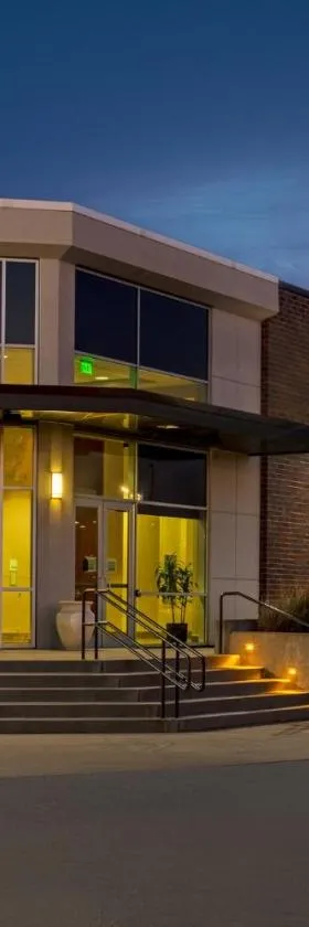 Holiday Inn Des Moines-Airport Conf Center by IHG，位于德梅因的酒店