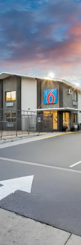 Motel 6 Ogden, UT- Downtown，位于奥格登的酒店