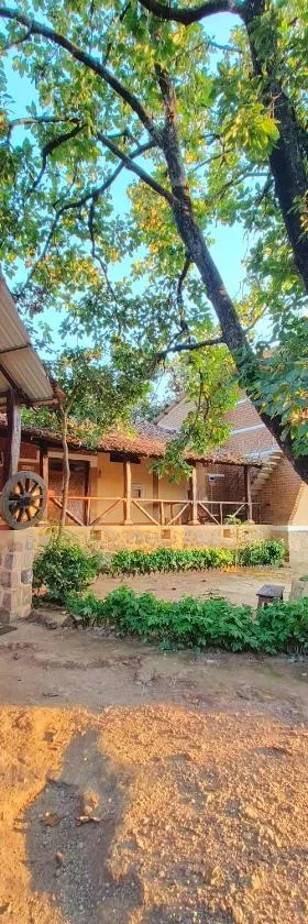 Surwahi Social Ecoestate Kanha，位于坎哈的酒店