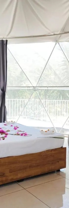 NIRVANA HOLISTIC LIVING，位于Varagampadi的酒店