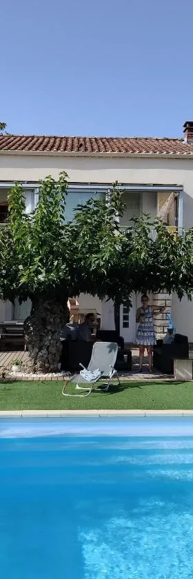 Maisonnette provençale，位于Courthézon的酒店