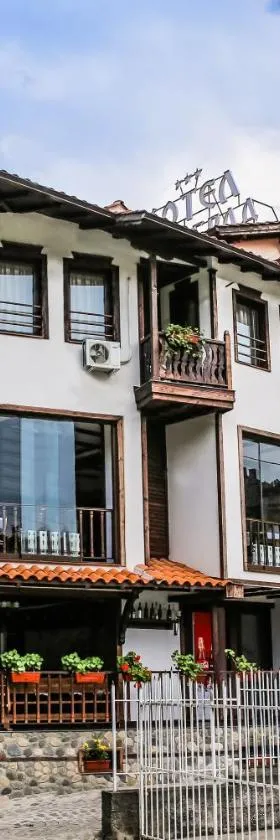 Хотел Златоград，位于兹拉托格勒的酒店