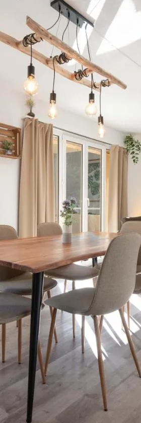 Moderne Wohnung mit Parkplatz，位于奥斯特蒙迪根的酒店
