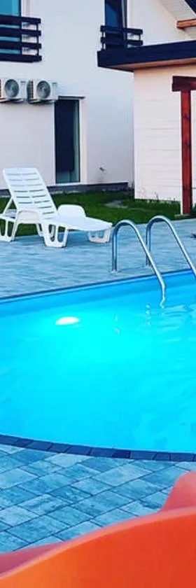 Apartamenty Wilga spokojne miejsce z całorocznym jacuzzi i letnim basenem，位于维尔加的酒店