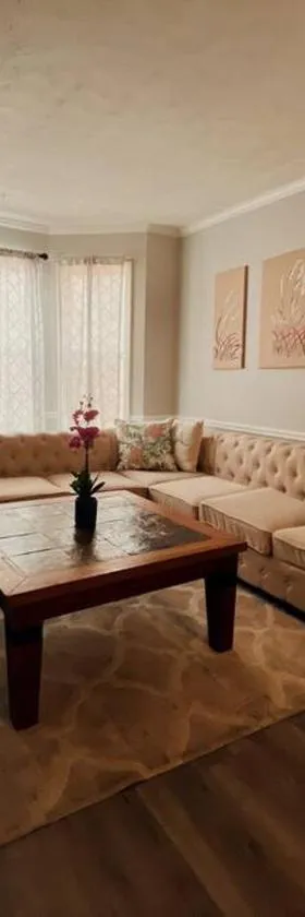 Recently Renovated Condo!，位于阿森斯的酒店