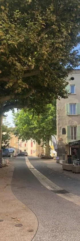 ÉcoHavre Correns，位于Correns的酒店