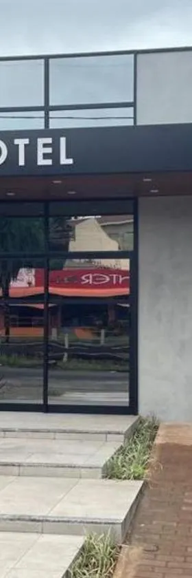 HOTEL RECANTO DOS IPÊS (UNIDADE 2)，位于Frutal的酒店