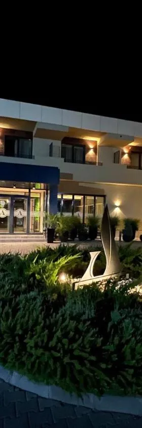 Hotel Angro Palace，位于卡瓦达尔奇的酒店