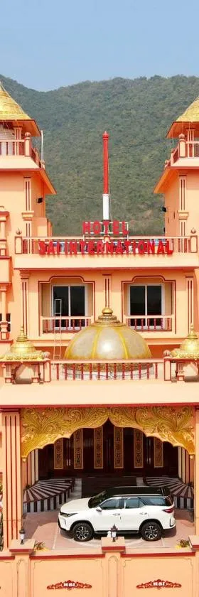 Hotel Sai International，位于Paralākhemundi的酒店