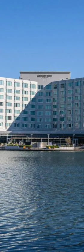 Grand Bay Hotel San Francisco，位于红木城的酒店