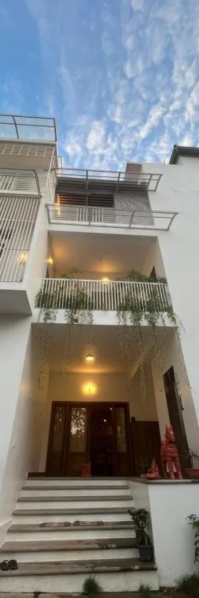 NIRVANA HAVEN HOME STAY，位于特里凡得琅的酒店