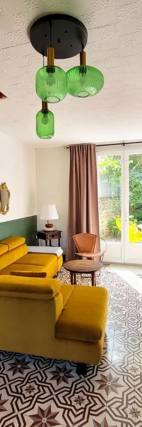 Guest House "Près des Montgolfières"，位于昂热的酒店