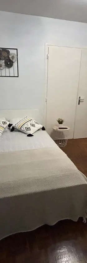 Studio Rue De Dijon，位于La Fillotte的酒店