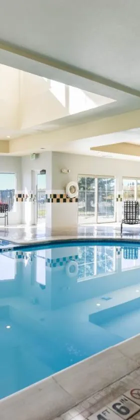 Shutters Hotel，位于埃尔科的酒店