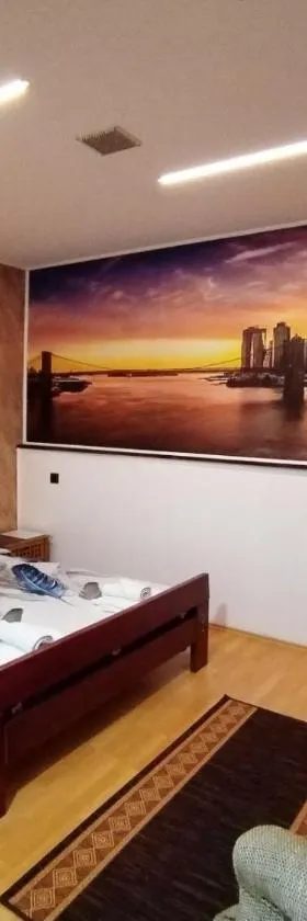 FUN ROOMS SOBE PRENOĆIŠTE，位于Borča的酒店