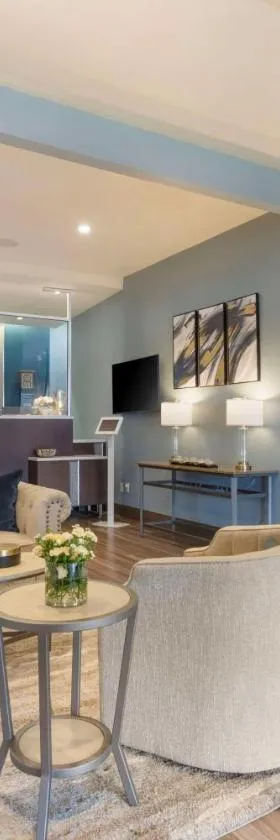 Best Western Plus Edinburg Inn & Suites，位于爱丁堡的酒店