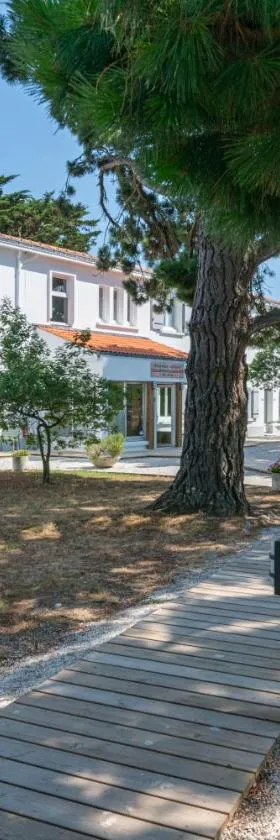 Maison Esperanza hôtel et appartement，位于诺亚芒提亚的酒店