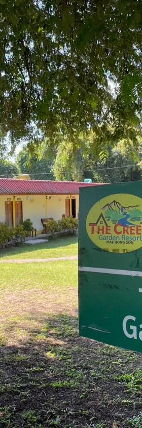 The Creek Garden Resort Huainamrin เดอะ ครีก การ์เด้น รีสอร์ท ห้วยน้าริน，位于湄宏颂的酒店