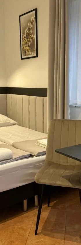 Pensjonat nad Jeziorem，位于波伊兹的酒店