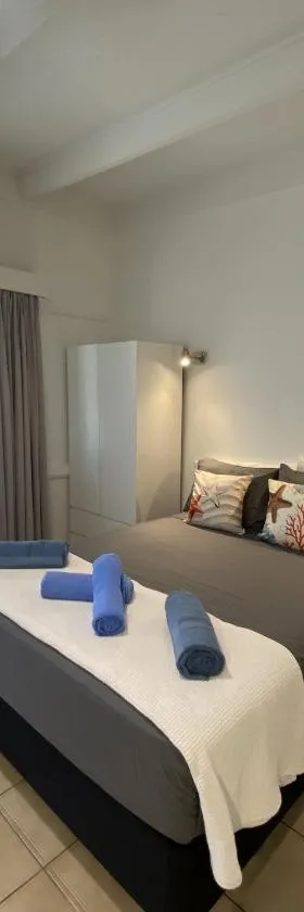 COST EFFECTIVE ISLAND ESCAPE! Studio Unit, Nelly Bay，位于耐莉湾的酒店