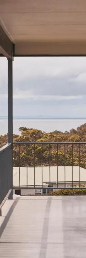 海岸舒适旅馆，位于纳鲁马的酒店