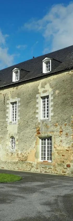 Les Grands-Aulnais，位于Cossé-le-Vivien的酒店