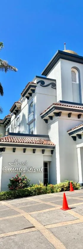 金塔实酒店，位于拉塞瓦的酒店