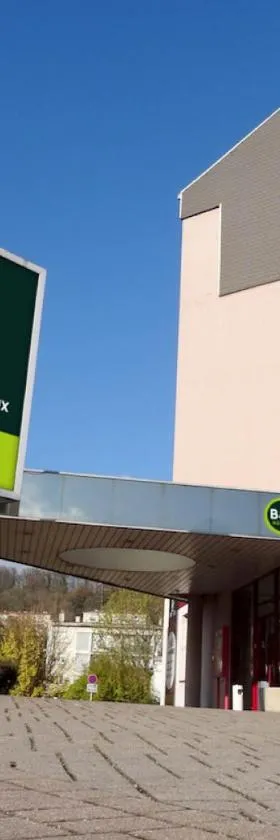 B&B HOTEL Montbéliard-Sochaux，位于索肖的酒店