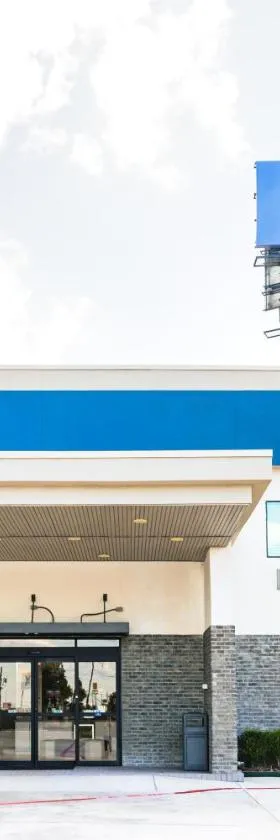 Palace Inn Blue-IAH East，位于亨博尔的酒店