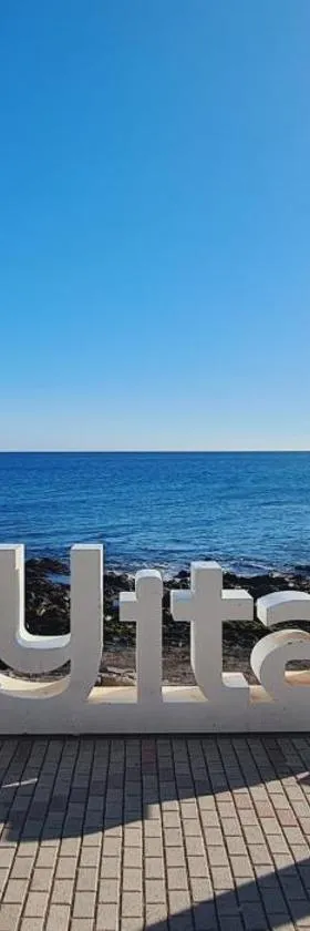 Apartamento Playitas Salema，位于普雷塔斯的酒店
