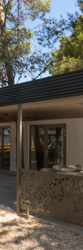Maris Villas，位于扎博里克的酒店