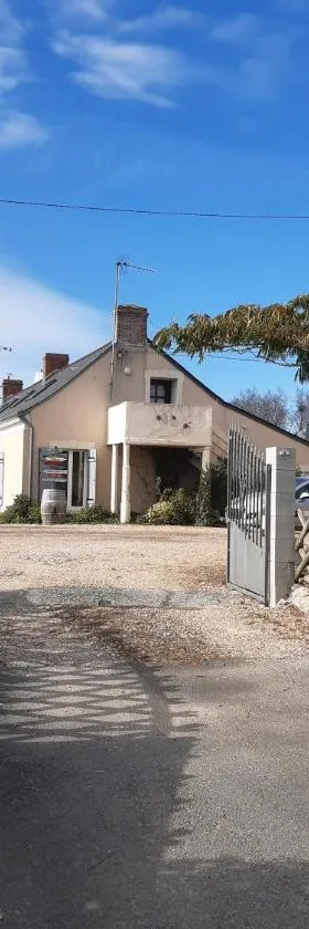 Maison à la campagne - piscine，位于Beaulieu-sur-Layon的酒店