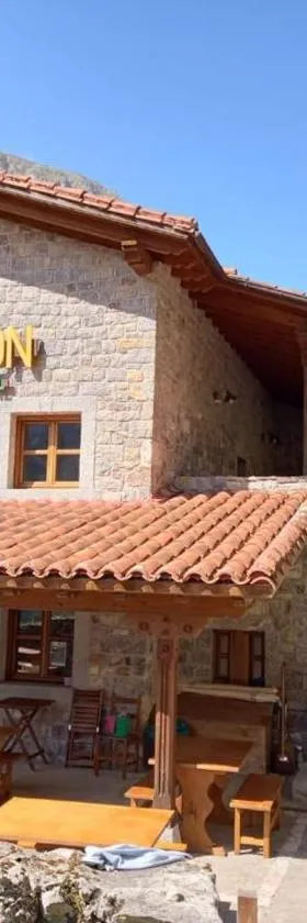El Caleyon，位于布尔内斯的酒店