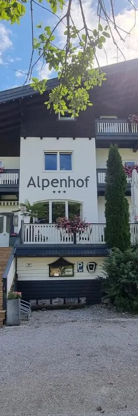 Boutique Hotel Alpenhof，位于滕嫩山麓圣马丁的酒店