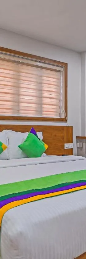 Treebo Regalia Inn Civil Station，位于卡尔佩特塔的酒店