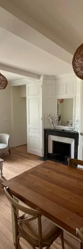 La maison du village，位于罗曼内切·托林斯的酒店