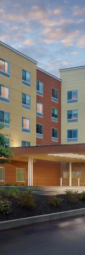 Fairfield Inn & Suites by Marriott Athens-University Area，位于阿森斯的酒店