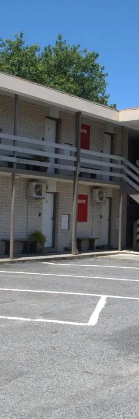 城市花园汽车旅馆，位于特拉拉尔根的酒店