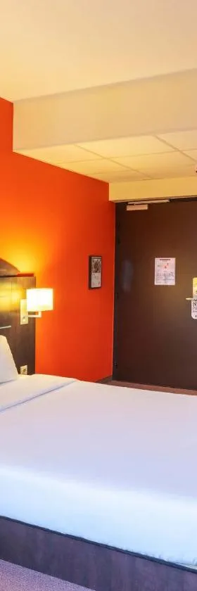 B&B HOTEL Agen Castelculier，位于卡斯特尔库里埃尔的酒店