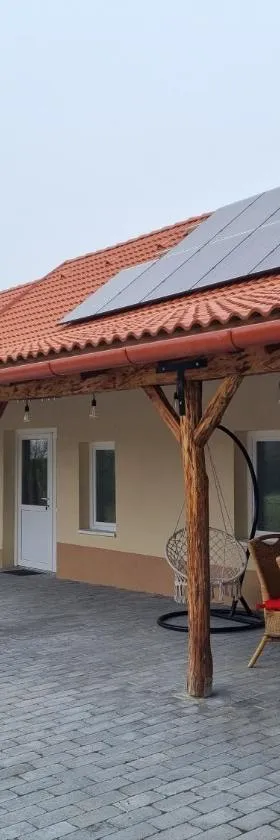 Somló Kiss Birtok，位于Somlószőlős的酒店