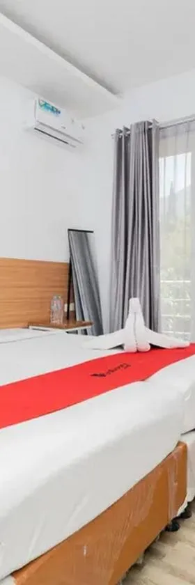 RedDoorz near Jawa Timur Park 2，位于玛琅的酒店