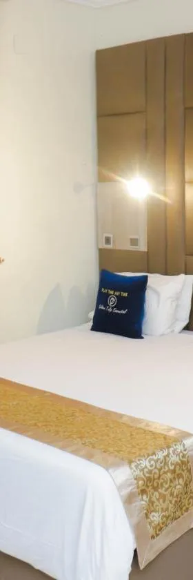 Golden Tulip Hotel- Evergreen Port Harcourt，位于哈科特港的酒店